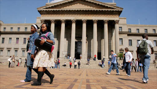 In 1959, the Extension of University Education Act forced restricted registrations of black students for most of the apartheid era; despite this, several notable black leaders graduated from the university. It became desegregated once again prior to the abolition of apartheid in 1990. Today we can see mixed students at the University of Witwatersrand. Picture credit: witsdfo.wordpress.com