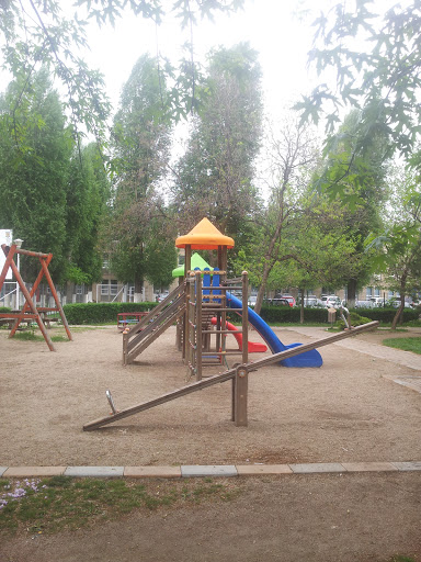 Pacii Playground Intermediate