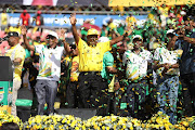 FILE IMAGE: President Cyril Ramaphosa and other ANC leaders sing and dance after Ramaphosa's keynote address at a packed Ellis Park stadium in Doornfontein, Johannesburg during the party's Siyanqoba Rally ahead of the national elections.