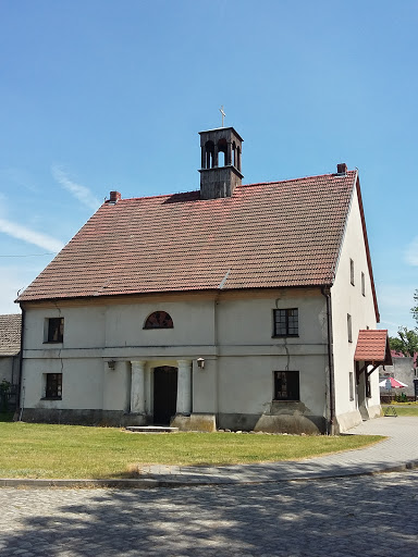Kapliczka W Wojnowie