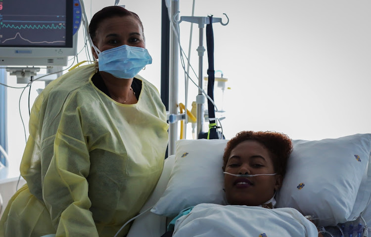 Sister Salome Siebritz and kidney transplant recipient Cally Williams.