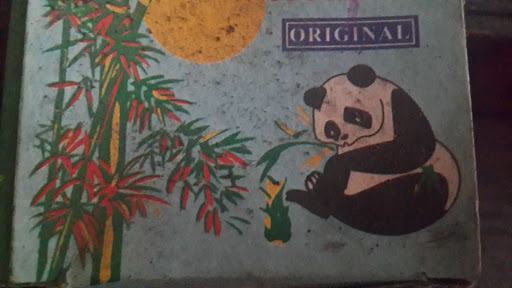 Bambu Dan Panda Mural