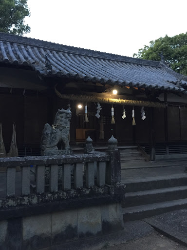 八幡神社拝殿