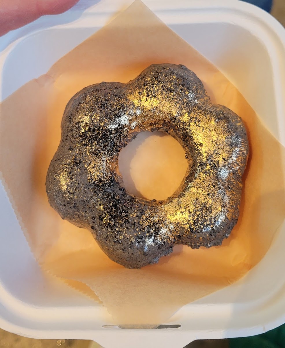 Black sesame mochi donut