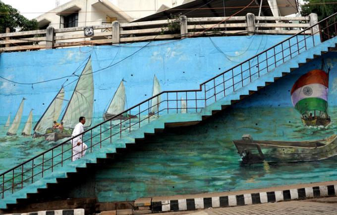 Colourful murals in Bangalore hold on to a parallel reality