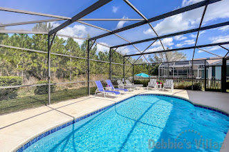 Woodland views behind this Kissimmee vacation villa