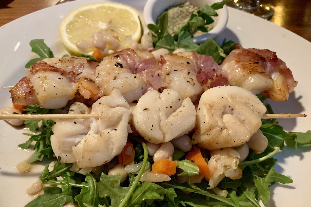 Shrimp and scallops