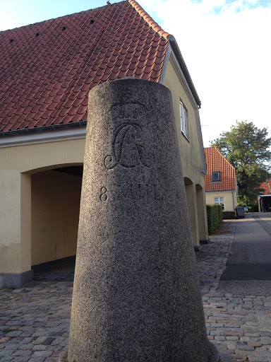 8 Milestone in Ringsted on the