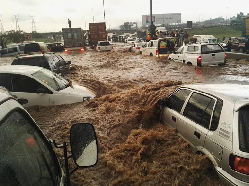 N1 south in Gauteng after heavy rains fell on 9 November 2016.