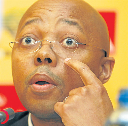 Former SAFA CEO LESLIE SEDIBE hit back at FIFA and SAFA by calling them cowards. He has also announced that he is prepared to meet the international football governing body in court.