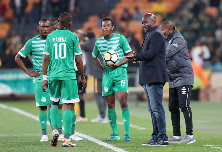 Bloemfontein Celtic coach Steve Komphela chats to his players during the Absa Premiership match against Kaizer Chiefs at the FNB Stadium, Johannesburg on August 29 2018.