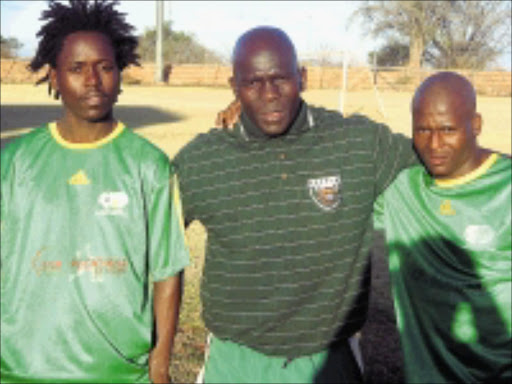FIRE-POWER: Baroka FC's recruits, Jabulani Ntombela, left, and Khumbulani Mdluli flank head coach Moshibudi Mabitsela at training yesterday. Pic. Matome Lebea. 29/07/08. © Sowetan.