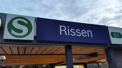 S Rissen Station