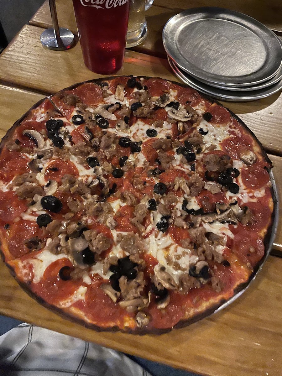 Gluten free Sausage, Pepperoni, mushroom, blakc olive