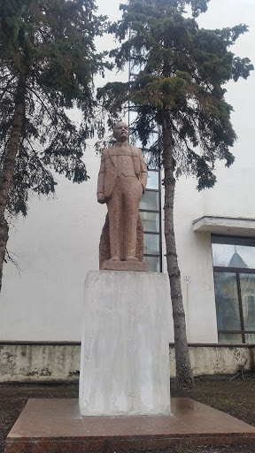 Lenin, Dk Burevestnik