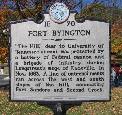 1E 70Fort Byington"The Hill", dear to University ofTennessee alumni, was protected bya battery of Federal cannon anda brigade of infantry duringLongstreet's siege of Knoxville, inNov., 1863. A...