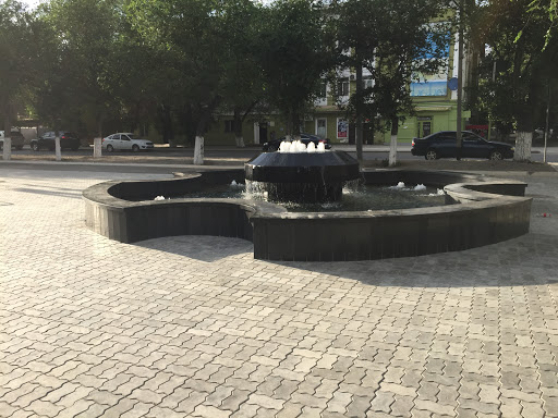 Black Fountain 