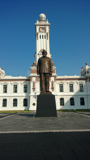 Estatua De Venustiano Carranza