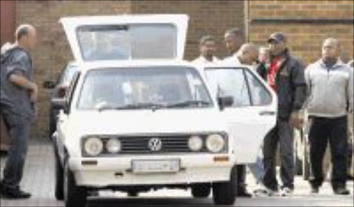 10 SEP2009 MMO - William 'KING BLING' outside the court in Germeston. Pic. MOHAU MOFOKENG. 10/09/2009. © sowetan