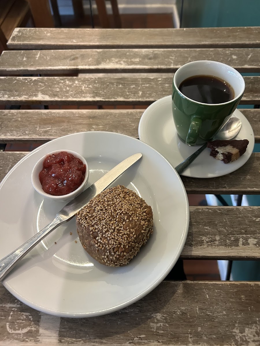 Gluten-Free at Jute Bäckerei