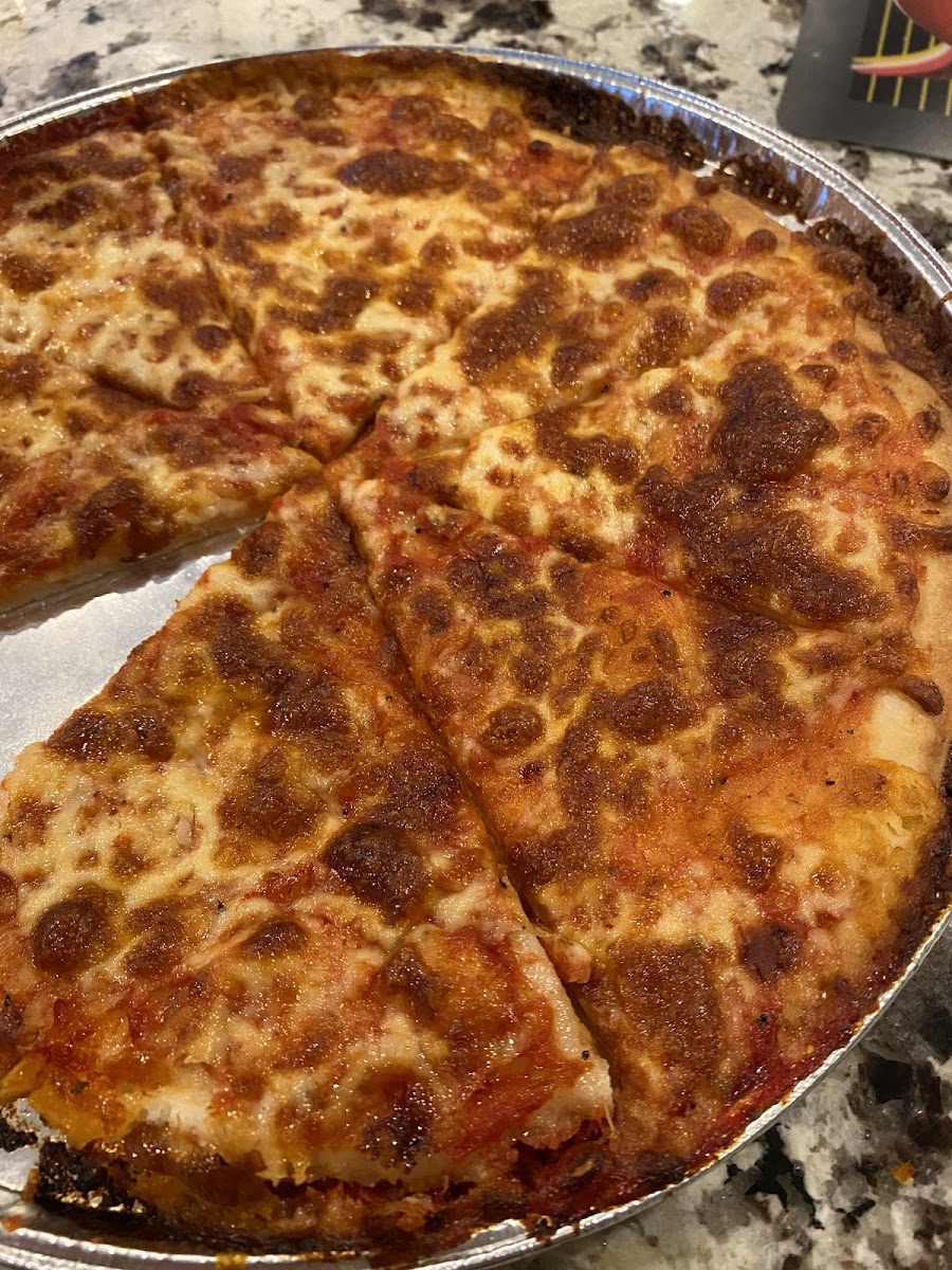 Gluten-Free Pizza at Mamma Mia's
