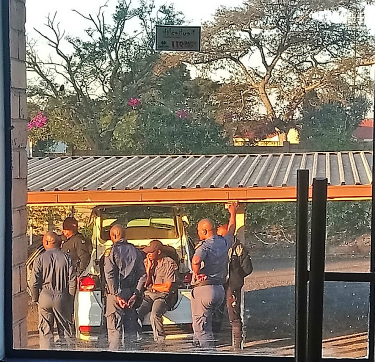 Police raided the armoury of the Msunduzi traffic department in Pietermaritzburg on Thursday.
