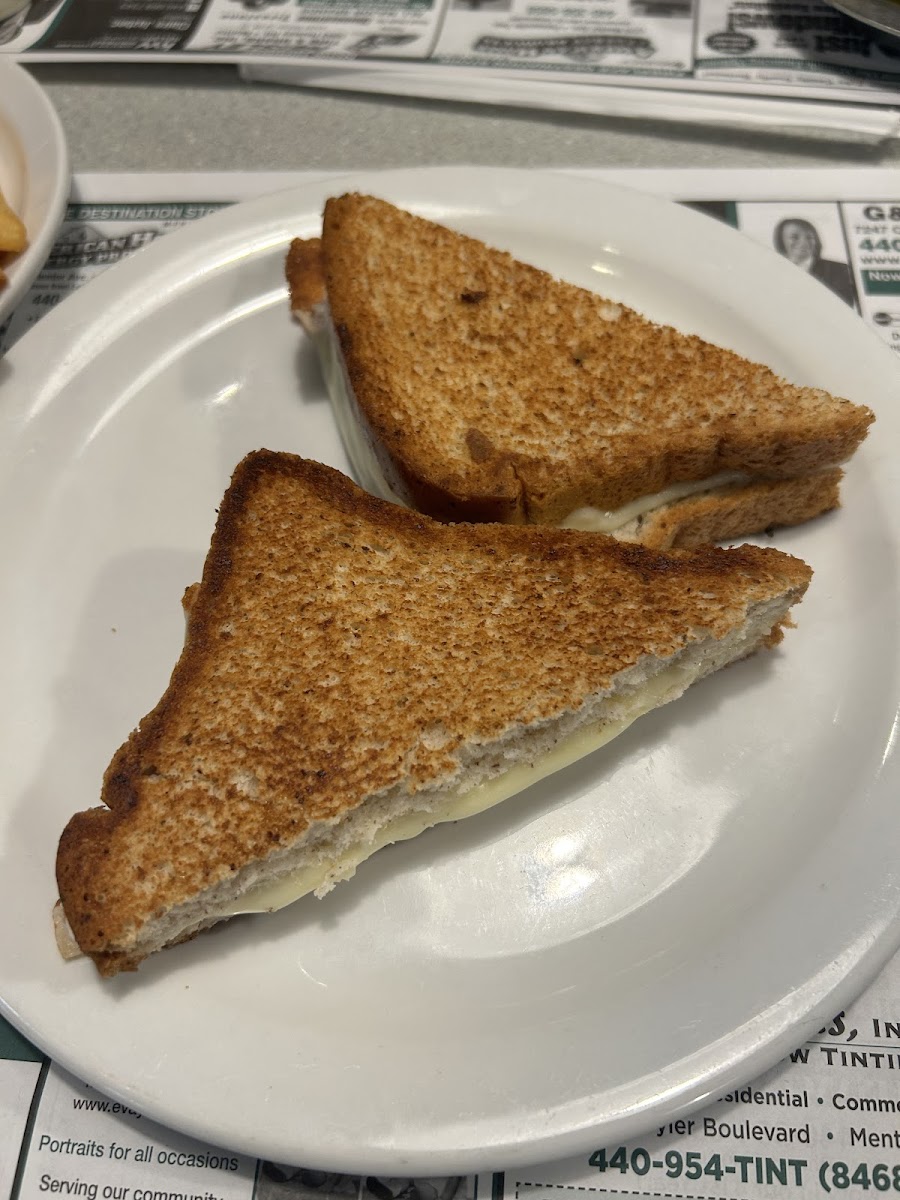 Gluten-Free Grilled Cheese at Manhattan Deli