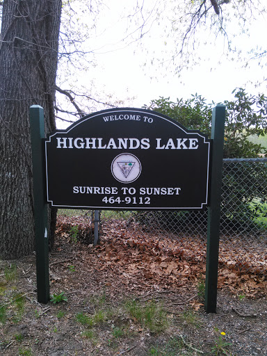 Highlands Lake Park 