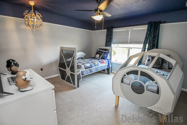 Star Wars-themed Bedroom 5 with Twin beds