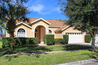 Orlando villa, private pool and spa, games room, close to Disney World, peaceful Clermont community