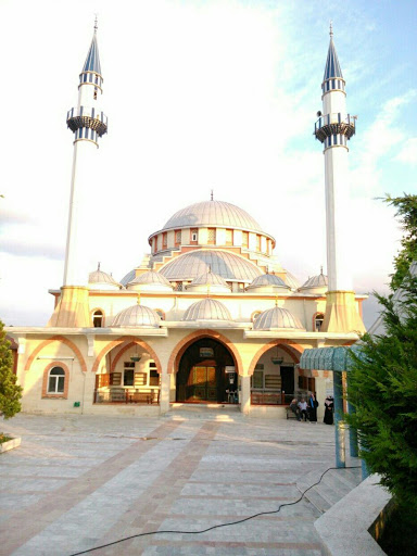 Cakiroglu Camii