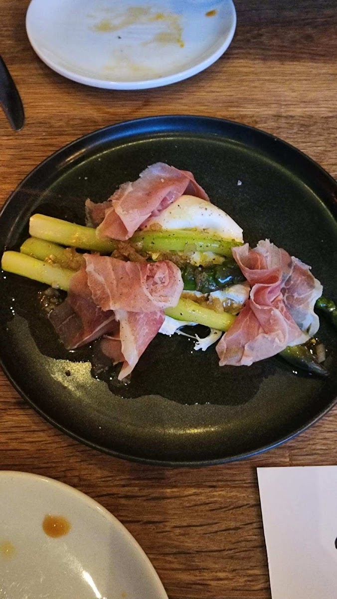 Asparagus, burrata, local ham