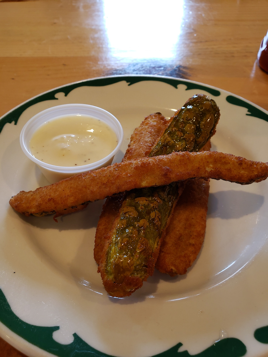 Fried dill pickles! Really good.