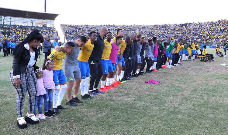 The reader implores Mamelodi Sundowns to bring the second star to Mzansi.