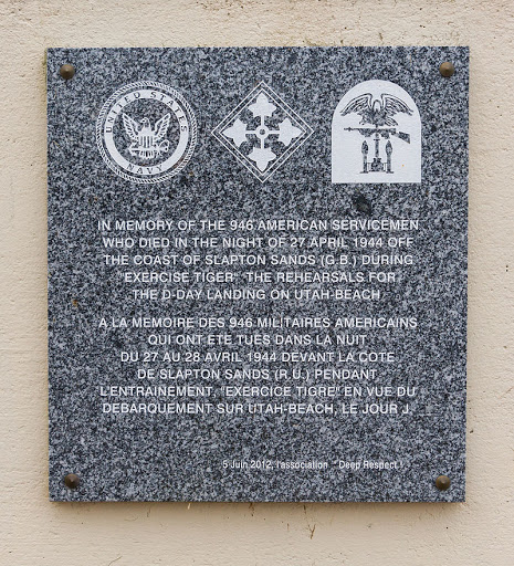 In memory of the 946 American servicemen who died in the night of 27 April 1944 off the coast of Slapton Sands (G.B.) during "Exercise Tiger" the rehearsals for the D-Day landing on Utah-Beach...