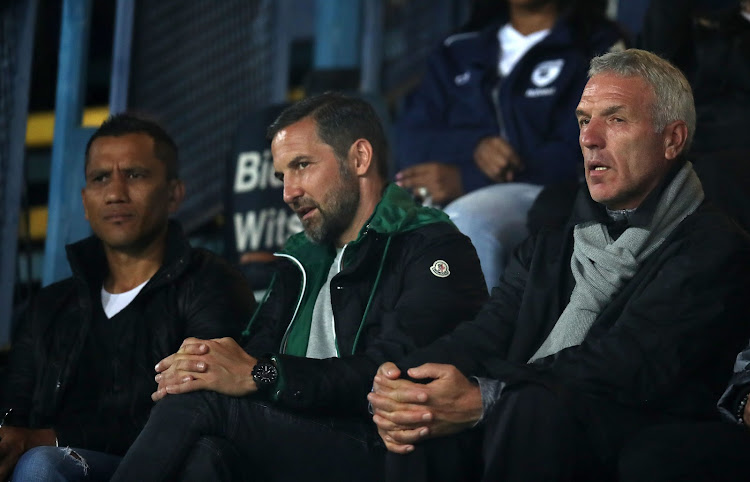 Orlando Pirates Josef Zinnbauer (C) attends the Bidvest Wits vs Black Leopards match in Johannesburg on February 6. On the right of Zinnbauer is his German compatriot and Kaizer Chiefs counterpart Ernst Middendorp. Ernst Middendorp, coach of Kaizer Chiefs with Josef Zinnbauer, coach of Orlando Pirates during the Absa Premiership 2019/20 match between Bidvest Wits and Black Leopards at the Bidvest Stadium, Johannesburg on the 06 February 2020 ©