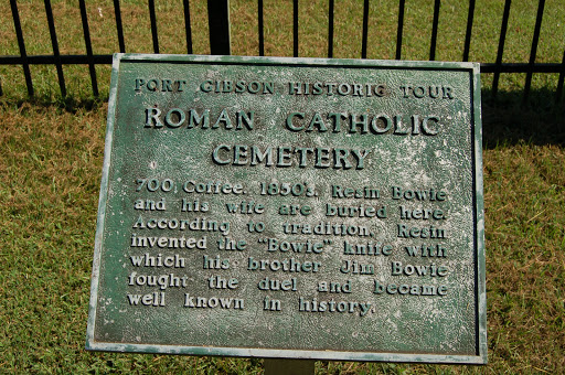   700 Coffee. 1850's. Resin Bowie and his wife are buried here. According to tradition, Resin invented the "Bowie" knife with which his brother Jim Bowie fought the duel and became well known in history.