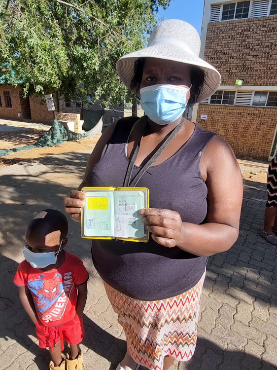 Mokgadi Lediga was one of very few voters to turn up at the Ingqayizivele Secondary School polling station, near Thembisa's Busy Corner, in the first hour of voting.