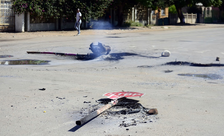 Violent protests erupted on the streets of Mahikeng on 19 April 2018 as residents demanded for the resignation of Premier Supra Mahumapelo.