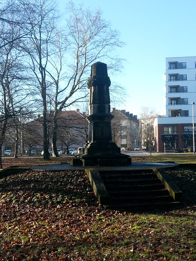 Monument in the Park