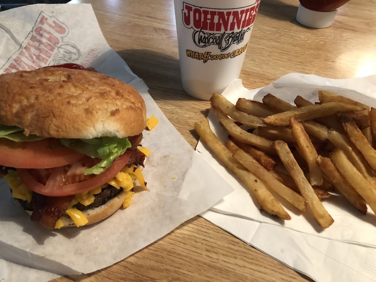 Gluten-Free Fries at Johnnie's Charcoal Broiler