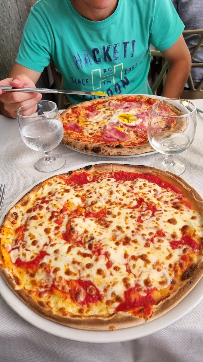 Gluten-Free Pizza at Il Cestino