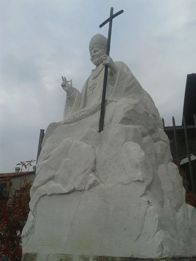 Statua Giovanni Paolo II