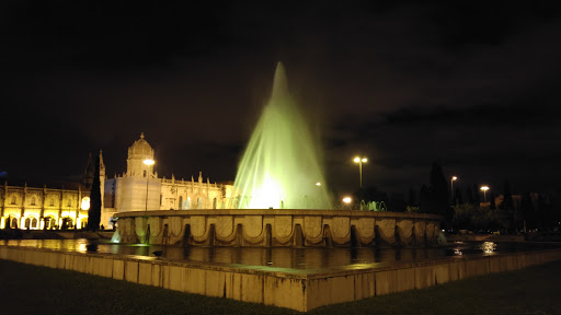 Fonte da praça do Império