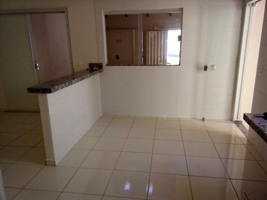 Casa com 2 dormitórios à venda, 348 m² por R$ 400.000 - Parque das Gameleiras - Uberaba/MG