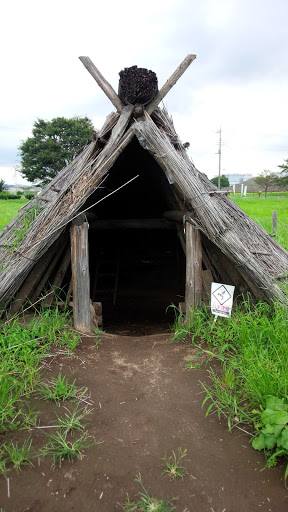 竪穴式住居