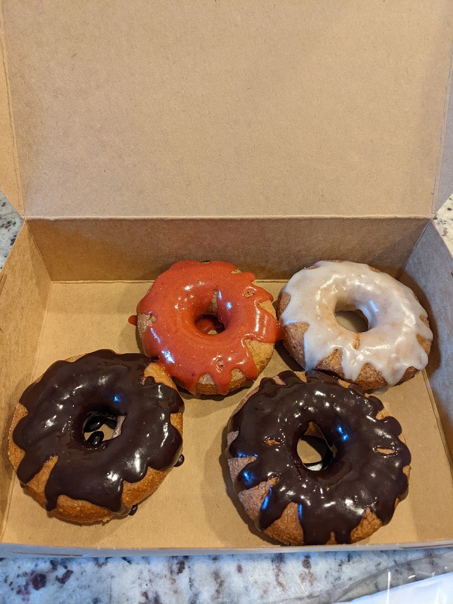 Strawberry, vanilla and chocolate gf donuts