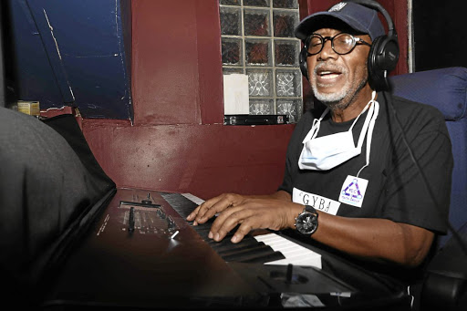 Sipho Mabuse reworks his 1980s megahit Burn Out in the studio./Veli Nhlapo