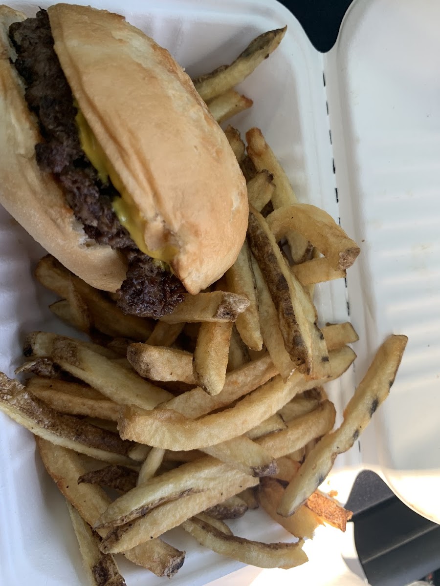 Gluten-Free at MOOYAH Burgers, Fries & Shakes