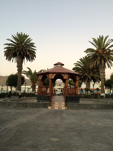 Pérgola plaza de Characato